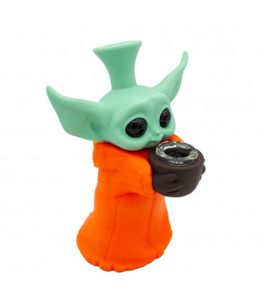 PIPA SILICONA MINI YODA 15CM Con perspectiva.