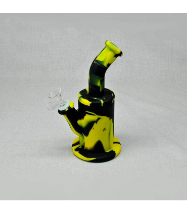 Bong de silicona desmontable.