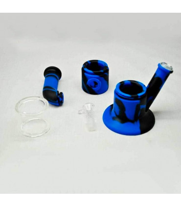 Bong de silicona y cristal.